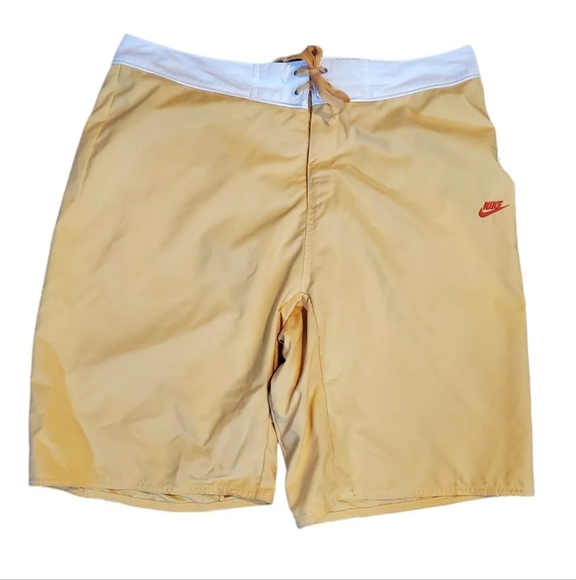 Vintage retro NIKE Shorts yellow Bermuda swim shorts 34" summer Holiday - Picture 3 of 9